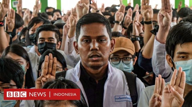 Kudeta Myanmar: Kisah-kisah Pengorbanan dan Ketakutan dari Jalanan