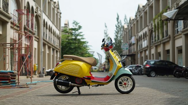 Vespa Primavera Sean Wotherspoon milik Awkarin dirombak total (Istimewa)