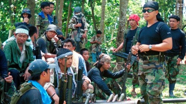 Anggota Kelompok Abu Sayyaf di Filipina / [Istimewa]