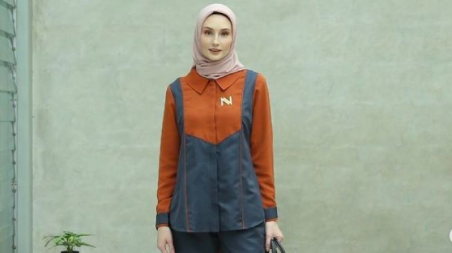 Busana kantor muslimah yang elegan [ ninanugrohostore]