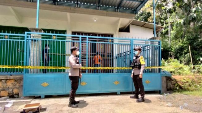 Geger Kasus Dugaan Anak Bunuh Bapak Kandung di Malang