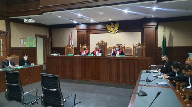 Terbukti Suap Nurhadi, Hiendra Soendjoto Divonis 3 Tahun Penjara