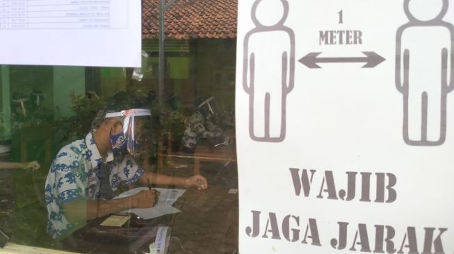 Salah satu sekolah di Jepara menggelar simulasi pembelajaran tatap muka beberapa bulan lalu. (Suara.com/Fadil AM)