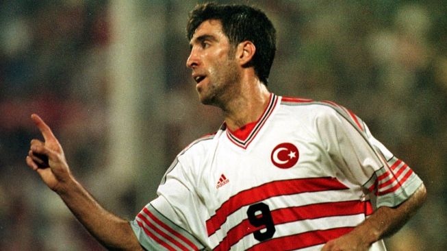 Hakan Sukur, Legenda Sepakbola Turki yang Jadi Supir Uber