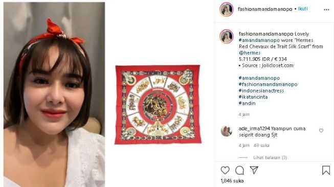 Amanda Manopo pakai bandana harganya wow. (Instagram/@fashionamandamanopo)