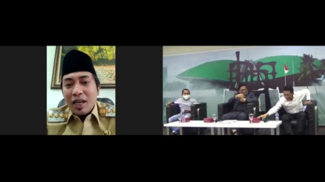 Bupati PPU AGM saat mengikuti forum diskuisi membaha Rencana Undang-Undang (RUU) Ibu Kota Negara (IKN) jadi prioritas. [Diskominfo PPU]