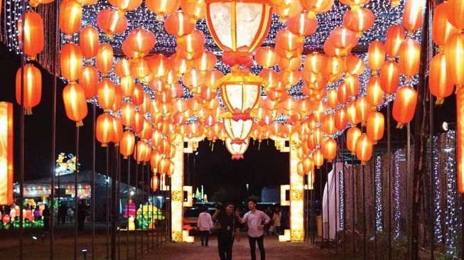 Sejarah dan Legenda Lampion, Hiasan yang Lekat Dengan Perayaan Imlek