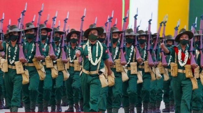 Hari Angkatan Bersenjata Myanmar, Belasan Demonstran Ditembak Mati