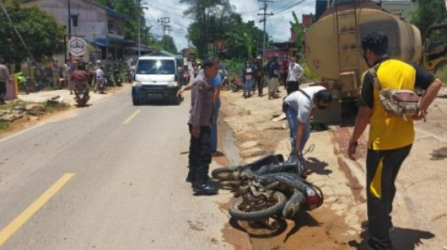 Pergi Bersama Suami dan Anak, Wanita di Sanggau Tewas Terlindas Truk