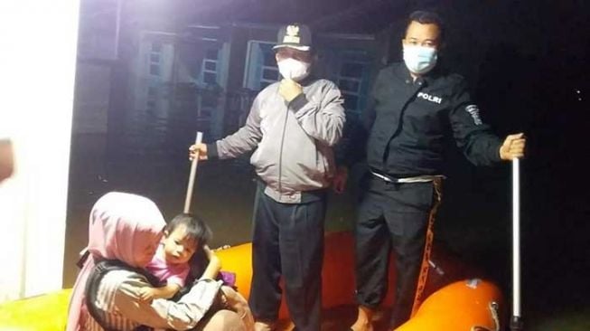 Evakuasi Korban Banjir Pekanbaru, BPBD Siapkan Perahu Karet