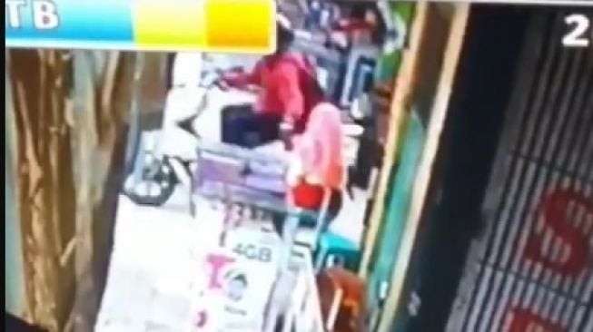 Viral Aksi Jambret HP di Toko Semar, Pelaku Minta Maaf dan Mengaku Khilaf