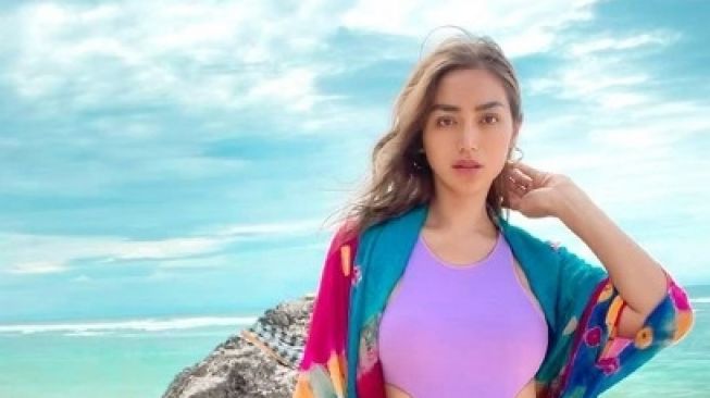 Jessica Iskandar Foto Mandi, Netizen Ribut Cari Fotografernya: Enak Banget!