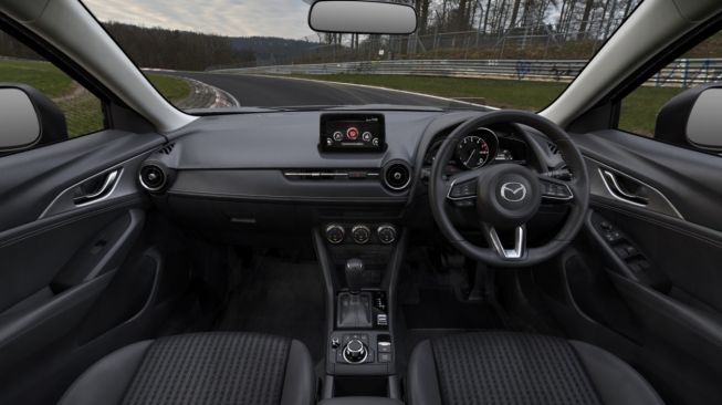 Interior Mazda CX-3 SPORT 1.5 L dengan desain luxurious [PT EMI].