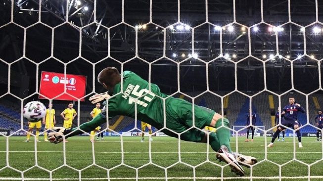 Prancis Cuma Menang 2-0, Deschamps Puji Performa Kiper Gaek Kazakhstan