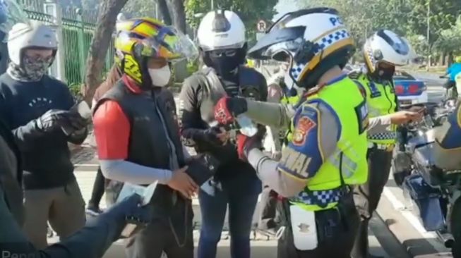 Viral Rombongan Harley-Davidson Kena Tilang Polisi, Ini Dia Penyebabnya