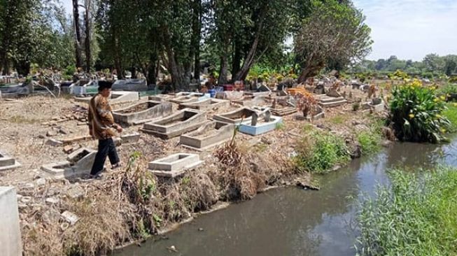 Waduh! Hampir 50 Kuburan Hilang, Warga Pernah Temukan Tulang Belulang