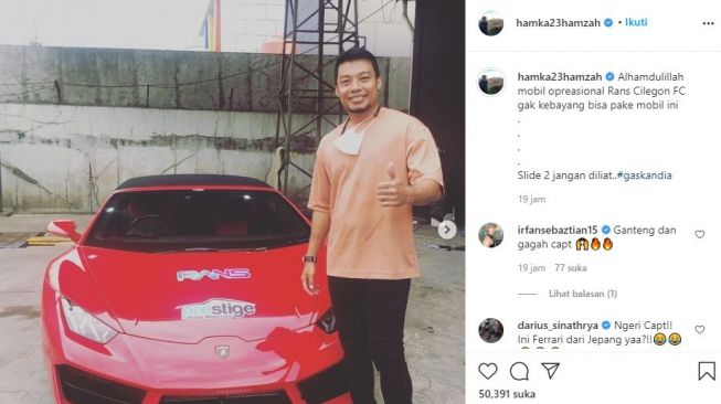 Hamka Hamzah mendapat fasilitas mobil Lamborghini setelah ditunjuk sebagai manajer klub Liga 2, Rans Cilegon FC. (Instagram/hamka23hamzah)