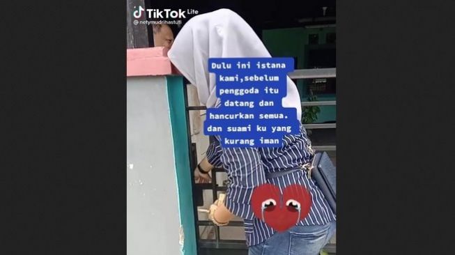 Suami Selingkuh, Momen Wanita Ini Kunjungi Rumah Lama Viral Bikin Nyesek