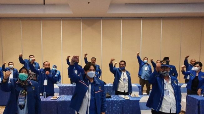 Pengurus Versi KLB Ditolak, DPD Partai Demokrat Jateng Syukuran