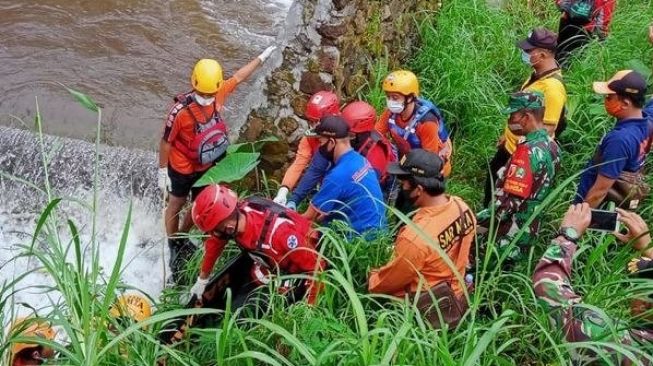 Balita Hilang di Depan Rumah Neneknya, Ternyata Hanyut Sejauh 1 Kilometer