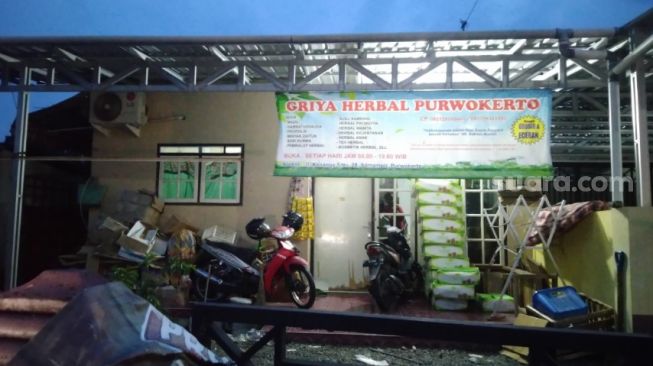 Rumah Pedagang Buah di Purwokerto Digeledah Densus 88