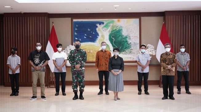 WNI korban Abu Sayyaf diserahkan ke keluarga. (Foto: Istimewa)