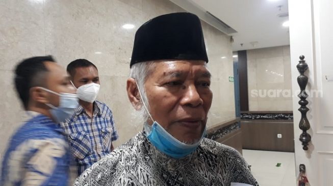 Ketua TP3 Abdullah Hehamahua di Kompleks Parlemen, Senayan, Jakarta, Senin (5/4/2021). 
