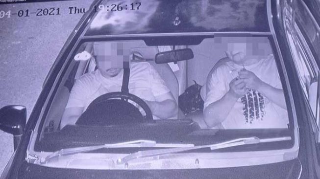 Viral Oknum Polisi Hisap Sabu Rame-rame di Dalam Mobil, Pangkatnya Kompol