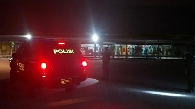 Bikin Ngeri! Ada Kardus Ketinggalan di Terminal Bus, Diduga Isinya Bom