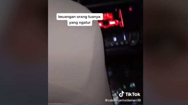 Wanita curhat soal perceraiannya (tiktok.com/@calonmantuidaman36)