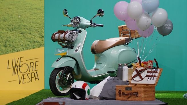 Inilah Vespa seri Limited Edition terbaru dari seri Vespa Primavera, Vespa Picnic [PT Piaggio Indonesia].