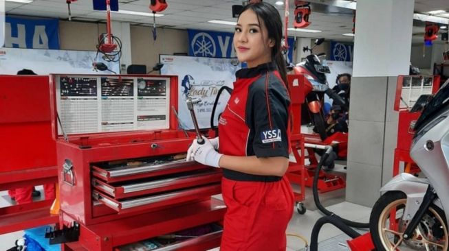 Anya Geraldine Rancang Pesta Ultah Pacar, Jadi Teringat Gayanya Saat Jadi Mekanik Andal