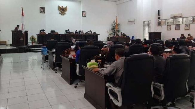 Paripurna LKPJ Win-Star Ditunda, DPRD Sepakat Hadirkan OPD Dalam Sidang