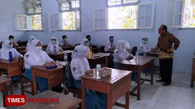 Pelajar Jombang Sambut Gembira Pembelajaran Tatap Muka