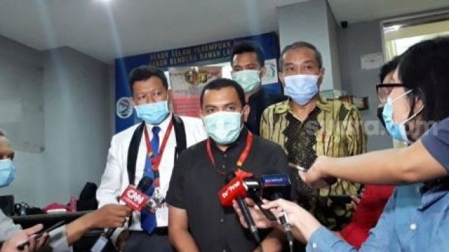 Terduga Teroris Asal Banten Ngaku Simpatisan FPI; Kuasa Hukum Rizieq Shihab