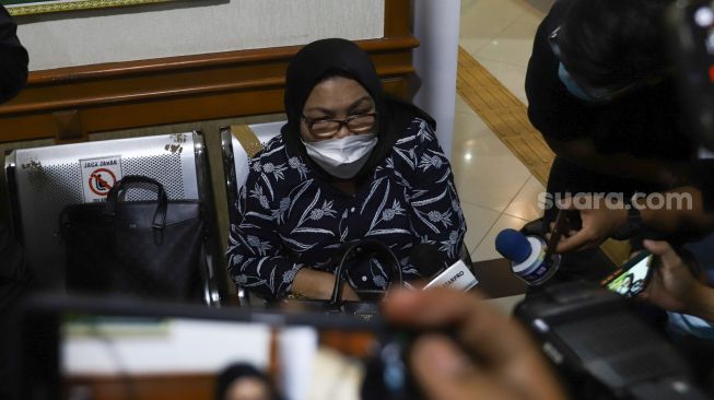 Karena Hal Ini yang Bikin Ibunda Nindy Ayunda Nangis