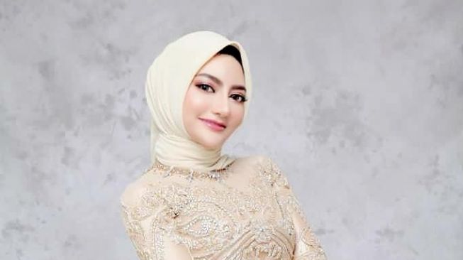 Influencer cantik, Sharavasti. (Istimewa)