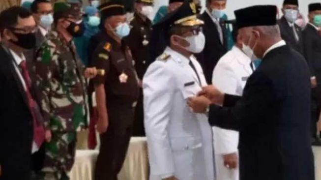 Hendri Septa Resmi Jabat Wali Kota Padang, Mahyeldi Titip Pesan Ini