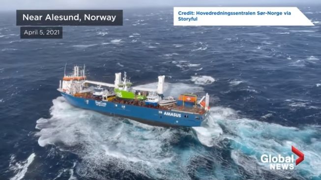 Kapal Kargo Nyaris Tenggelam di Laut Norwegia, 12 Awak Berhasil Selamat