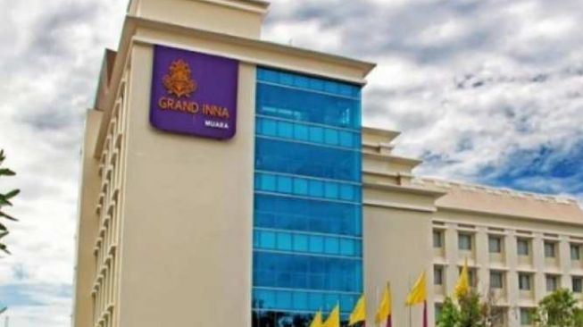 Truntum Padang, Nama Baru Hotel Grand Inna Padang