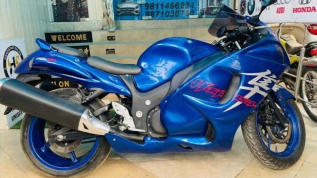 Modifikasi motor bertampang ala Suzuki Hayabusa. (rideapart.com)