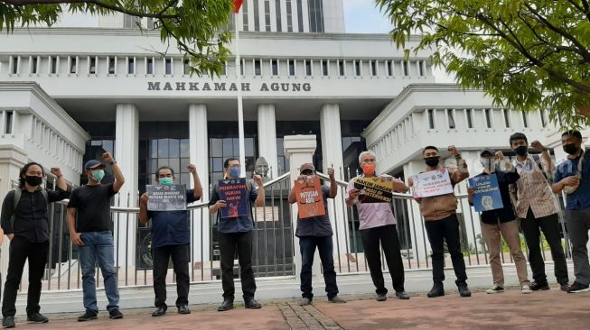 Minta Kepastian Hukum Kasus Sengketa Lahan, Warga Bara Baraya Sambangi MA