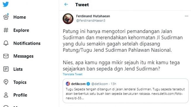 Cuitan Ferdinand Hutahaean kritik pembangunan tugu sepeda di Jalan Jenderal Sudirman, Jakarta Pusat.[Twitter/@FerdinandHaean3]