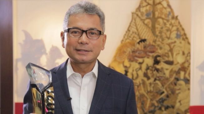 Kinerja Positif, BRI Terima the Best CEO dan Best Innovative Company