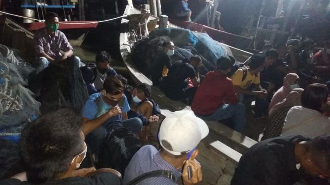 Patroli Gabungan TNI AL Amankan 36 Pekerja Migran Ilegal di Sungai Asahan