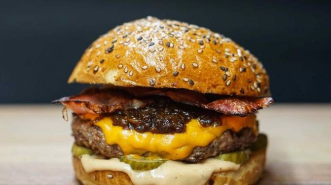 Rahasia Bikin Burger Lumer dengan Bumbu Lezat yang Bisa Diracik Sendiri 