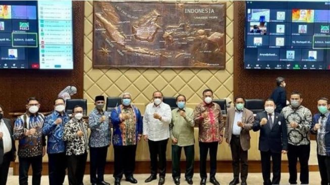 UU Pembentukan Sulawesi Akan Direvisi, Masih Republik Indonesia Serikat