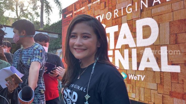 Prilly Latuconsina Sangat Bahagia Hidup Tanpa Media Sosial