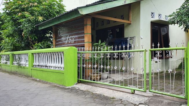 Densus 88 Temukan Ini Saat Geledah Rumah Terduga Teroris di Suryowijayan