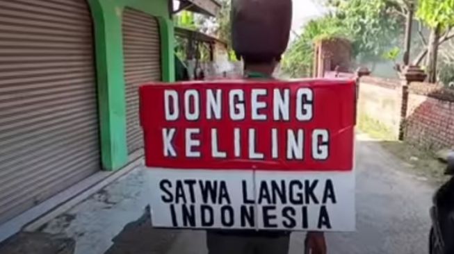 Samsudin, Lestarikan Alam dan Satwa dengan Berdongeng Keliling Indonesia